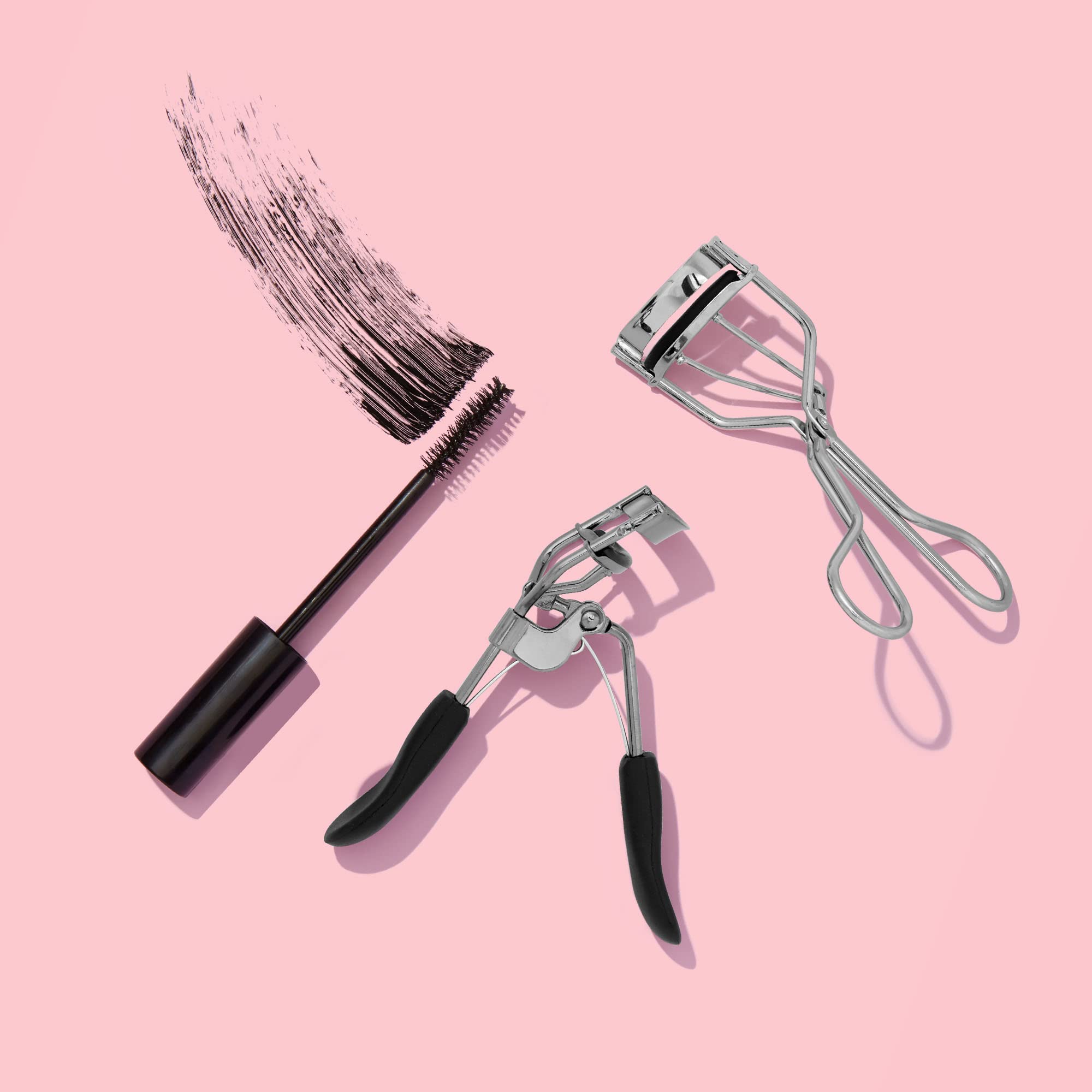 e.l.f. Pro Eyelash Curler, Strong, Contoured, Eye-Opening, Voluminous Lashes, Includes Additional Rubber Replacement Pad, Silver